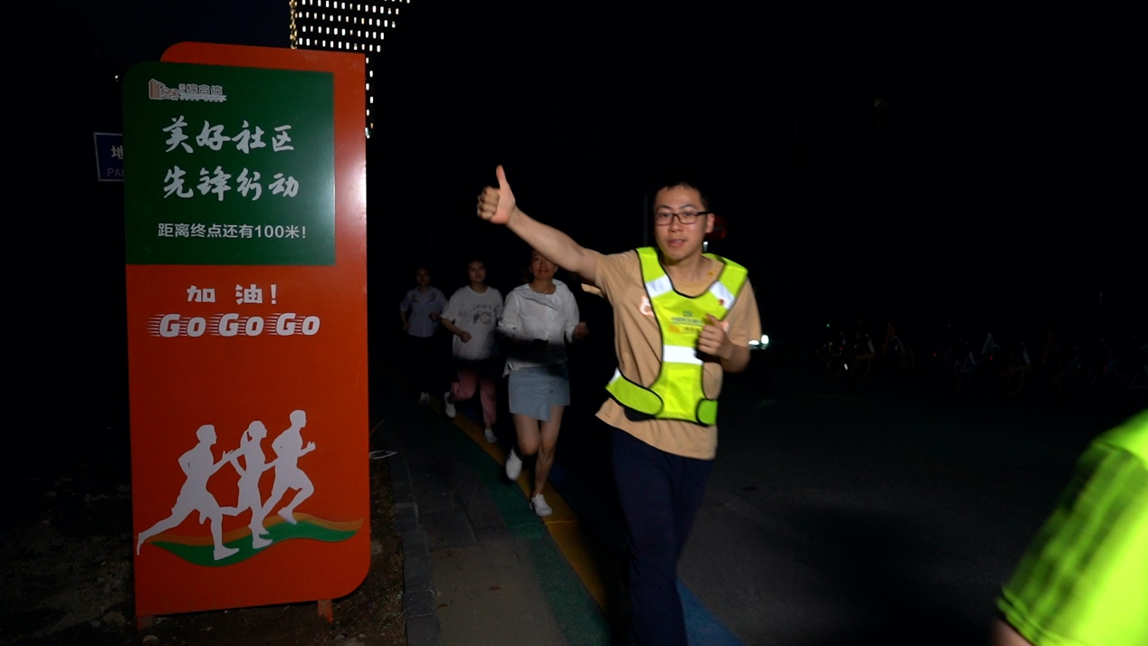 天匯夜跑團(tuán)。真如鎮(zhèn)街道供圖